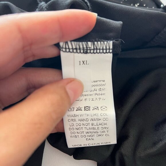 Women’s Plus Size 1XL Black Bodysuit Silver Accent Dotted One Piece - Picture 6 of 10